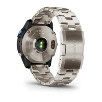 Спортивний годинник Garmin D2 Mach 1 Aviator з вентильованим титановим ремінцем