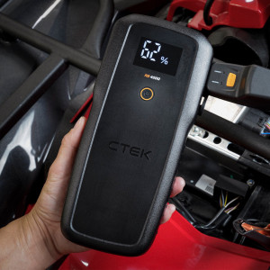 Бустер CTEK RB 4000 для аварійного запуску двигунів
