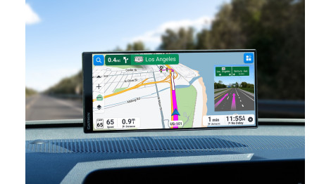 Garmin Drive: новий навігатор із широким екраном для авто